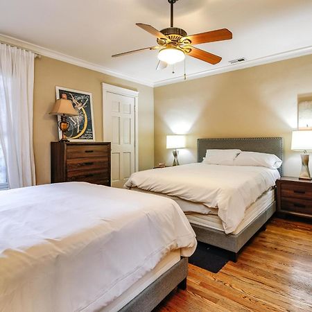 Historic And Unique Brownstone In Gold Coast - Downtown - 3 Apartman Chicago Kültér fotó