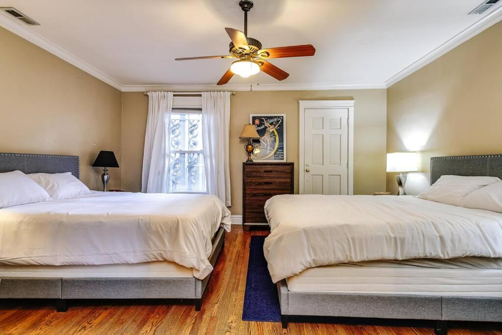 Historic And Unique Brownstone In Gold Coast - Downtown - 3 Apartman Chicago Kültér fotó