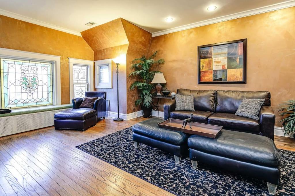 Historic And Unique Brownstone In Gold Coast - Downtown - 3 Apartman Chicago Kültér fotó