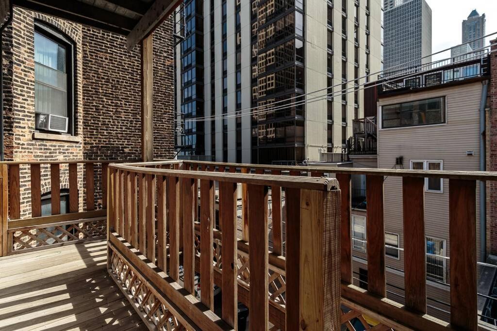 Historic And Unique Brownstone In Gold Coast - Downtown - 3 Apartman Chicago Kültér fotó