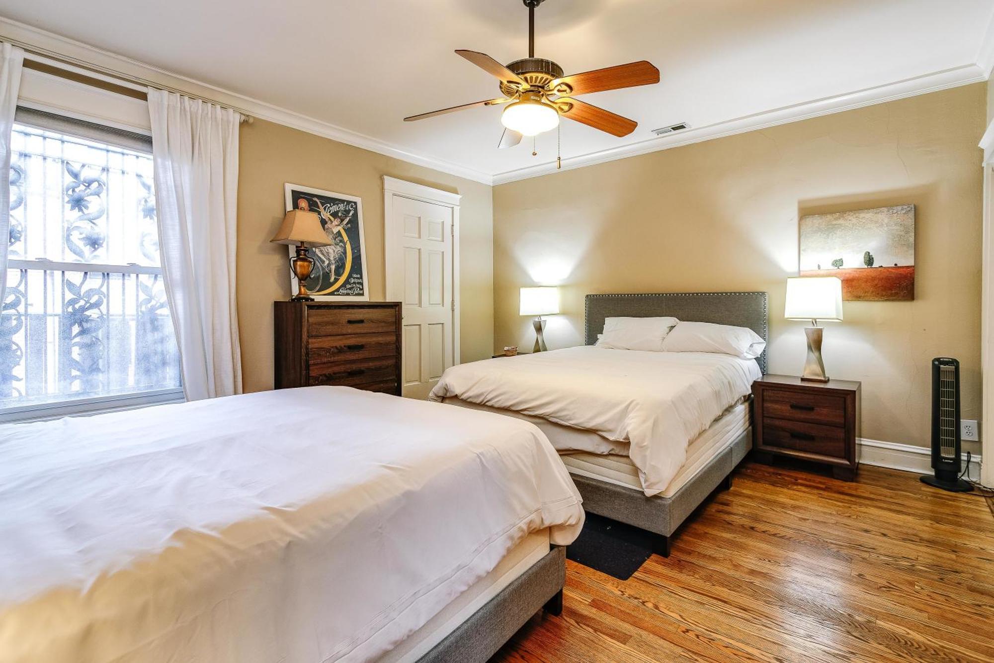 Historic And Unique Brownstone In Gold Coast - Downtown - 3 Apartman Chicago Kültér fotó